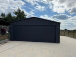 Garaż blaszany z bramą segmentową 6m x 9m ID 15 - obrazek 4
