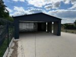Garaż blaszany z bramą segmentową 6m x 9m ID 15 - obrazek 7