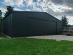Garaż blaszany z bramą segmentową 8 m x 7 m ID 143 - obrazek 4