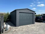 Garaż blaszany z bramą segmentową 4 m x 5,5 m ID 97 - obrazek 3