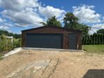 Garaż blaszany z bramą segmentową 8 m x 6 m ID 140 - obrazek 7