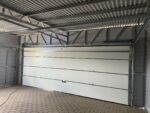 Garaż blaszany z bramą segmentową 6 m x 5,5 m ID 112 - obrazek 8